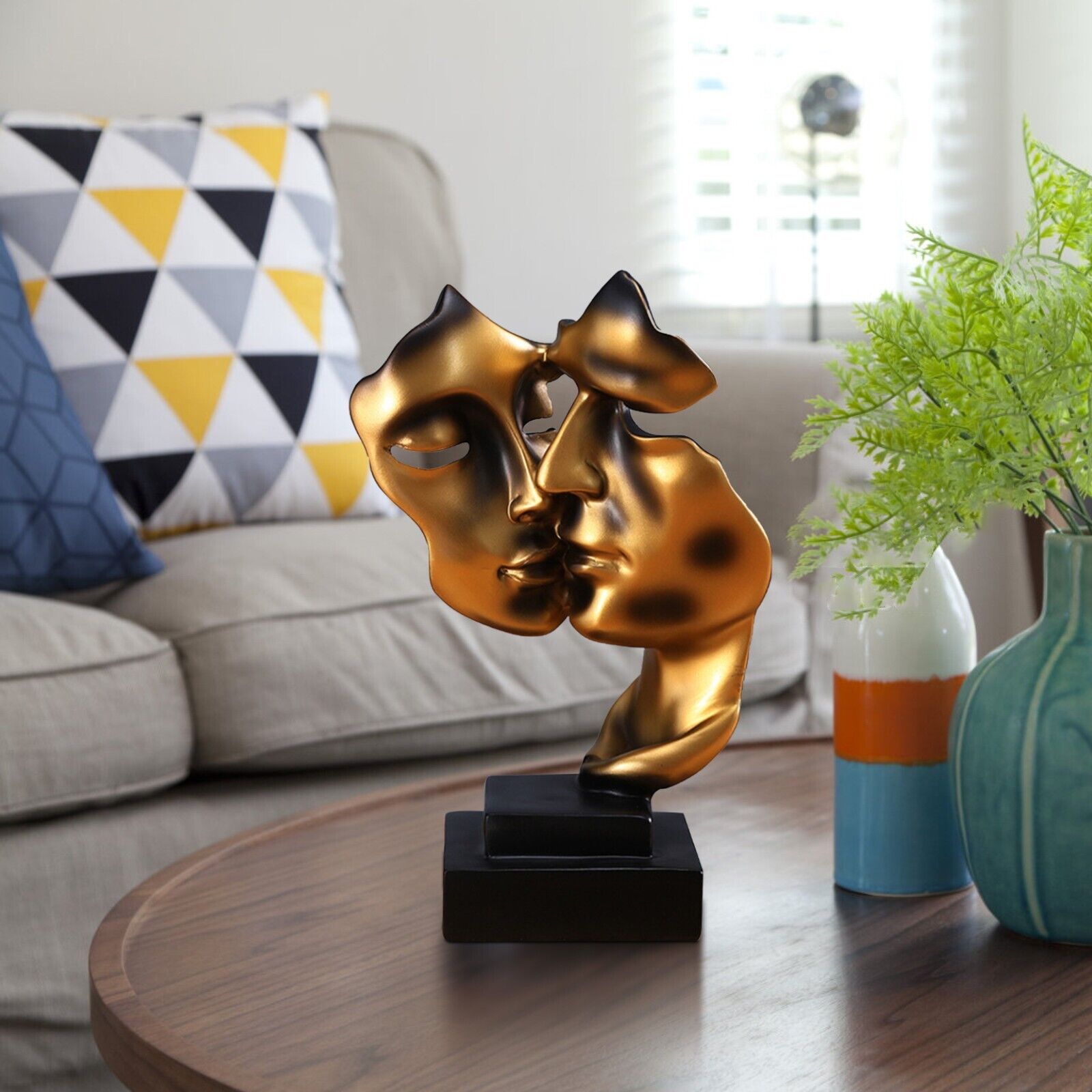 Golden Resin Kissing Couple Nordic Sculpture